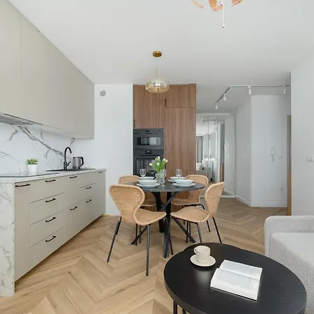 Apartment Bronowicka Harmony By Bookinghost *